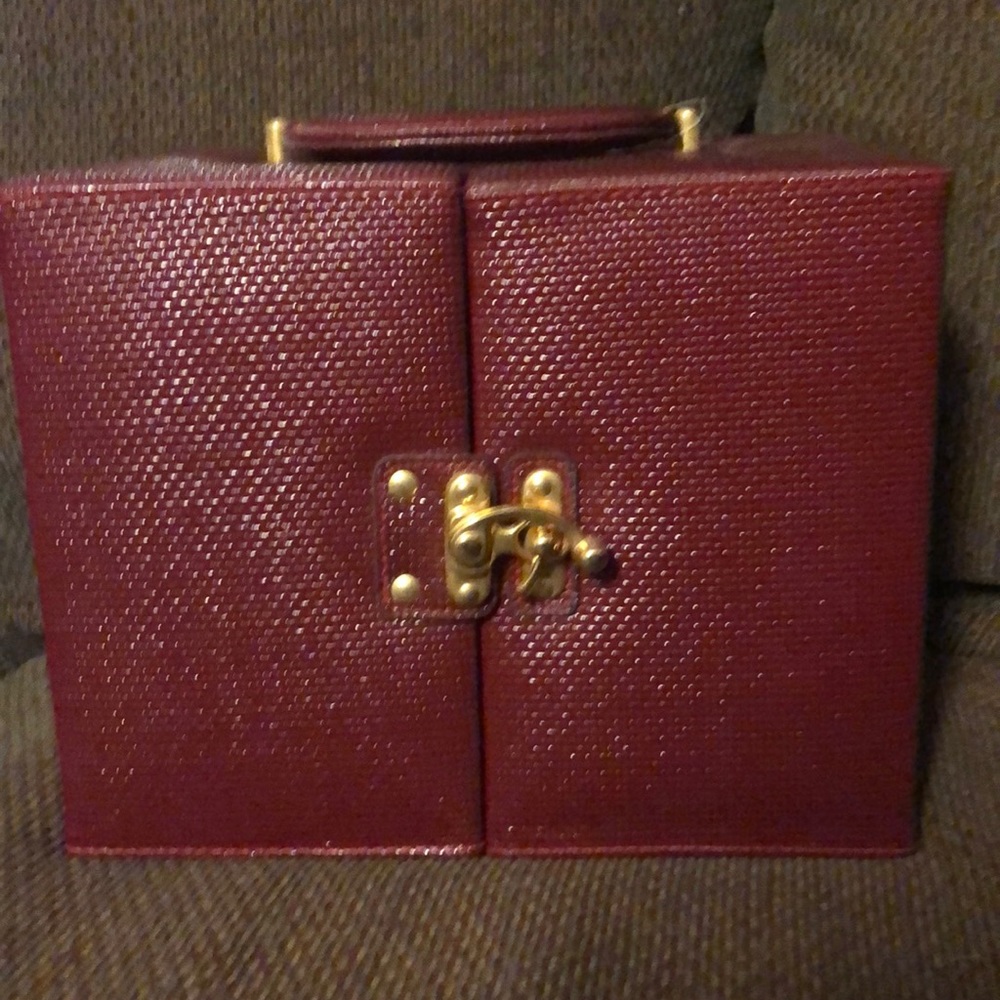 Cosmetic vanity case